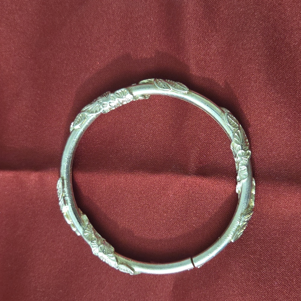 Silver Bangle - Picture 3 of 6